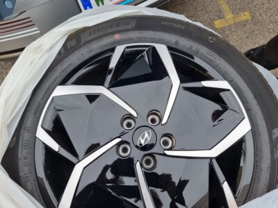 die Original IONIQ 5 19" Felgen der Sommerreifen