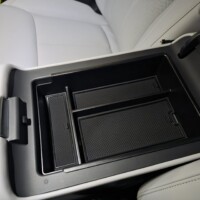 Einlagefach Mittelkonsole, sehr praktisch